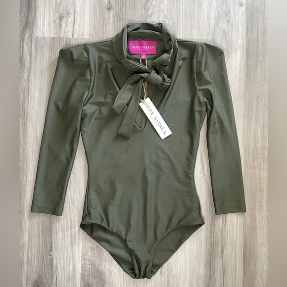 NWT Heidi Merrick One Piece Long Sleeve Swimsuit Rashguard Size XS Olive Green - Picture 1 of 7